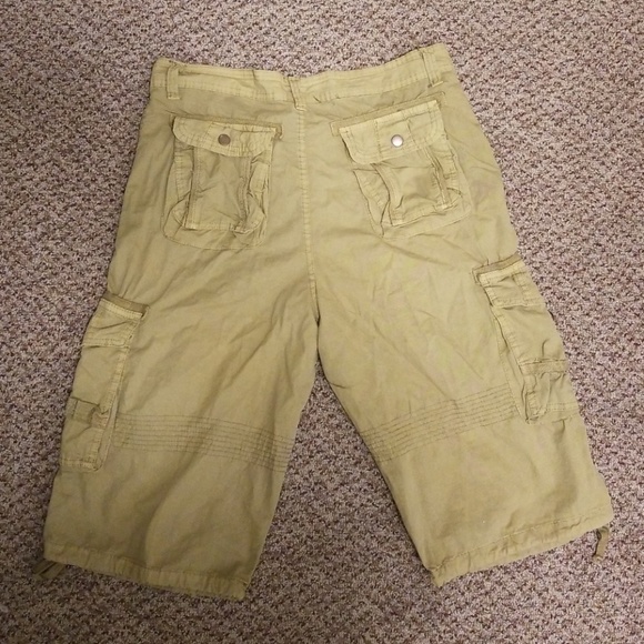 Cargo shorts - Picture 2 of 2